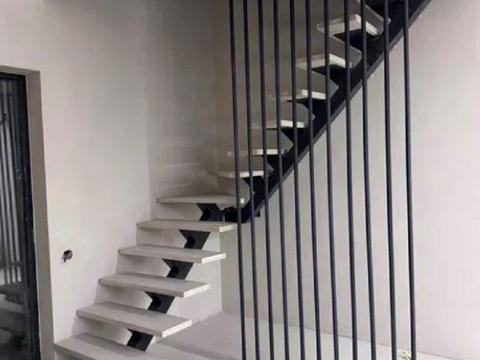 будинок за адресою Костанди