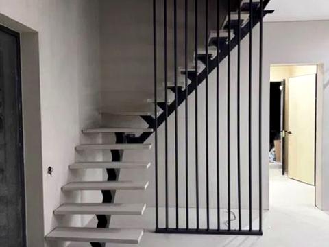 будинок за адресою Костанди