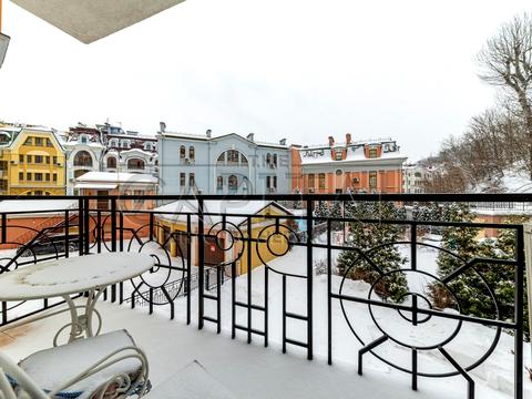 квартира за адресою Дегтярна вул., 7