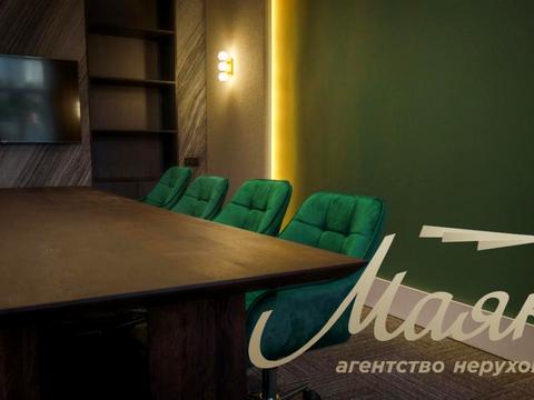 комерційна за адресою Богдана Хмельницького вул., 49