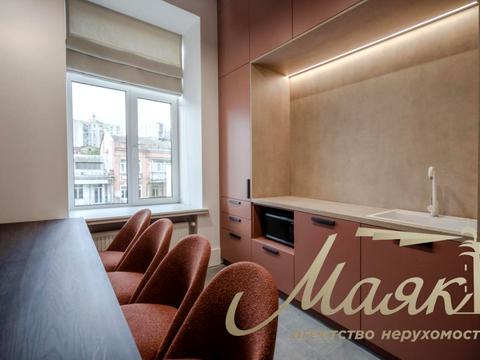 комерційна за адресою Богдана Хмельницького вул., 49