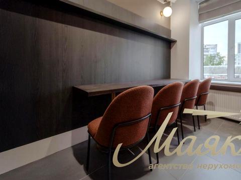 комерційна за адресою Богдана Хмельницького вул., 49