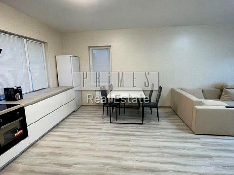 будинок за адресою с. Гатне, Шкільна вул.