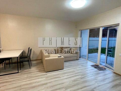 будинок за адресою с. Гатне, Шкільна вул.