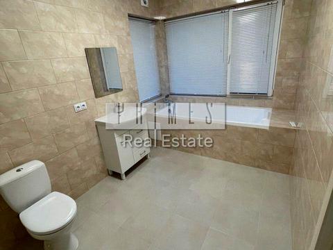 будинок за адресою с. Гатне, Шкільна вул.