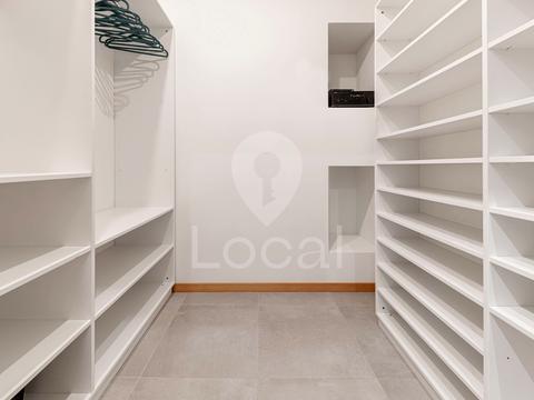 квартира по адресу Calle Dilova ул. (Димитрова), 1/2