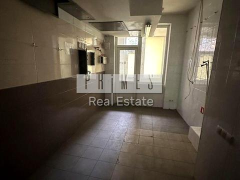 коммерческая по адресу Днепровская набережная ул., 19