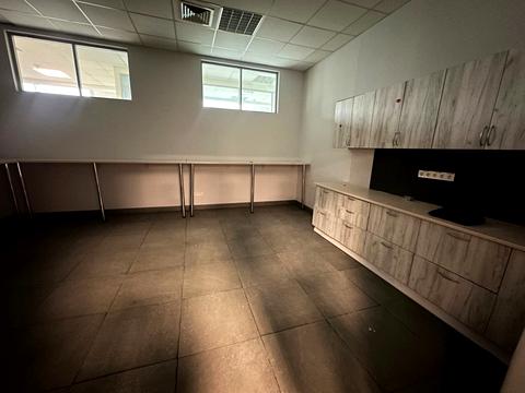 коммерческая по адресу Соломенская ул., 11