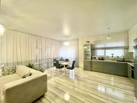 будинок за адресою Доброго Дуба вул., 25