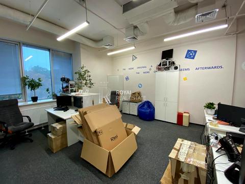 коммерческая по адресу Вацлава Гавела бульв. (Івана Лепсе), 6