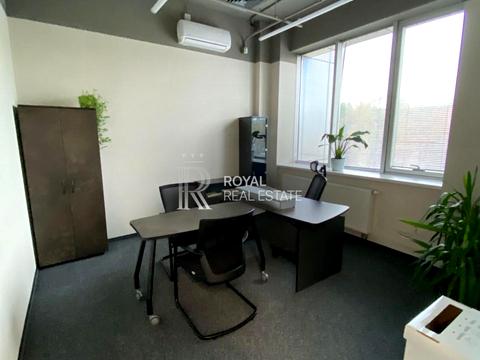 коммерческая по адресу Вацлава Гавела бульв. (Івана Лепсе), 6