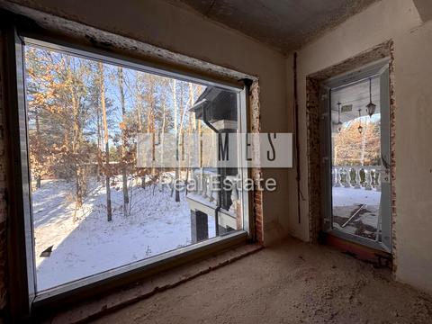 будинок за адресою Набережна вул.