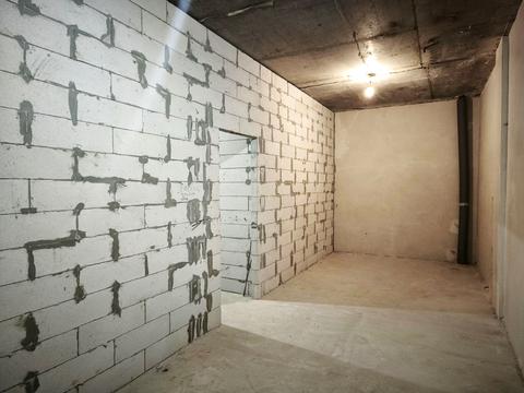 комерційна за адресою Дмитра Яворницького просп. (Карла Маркса), 72