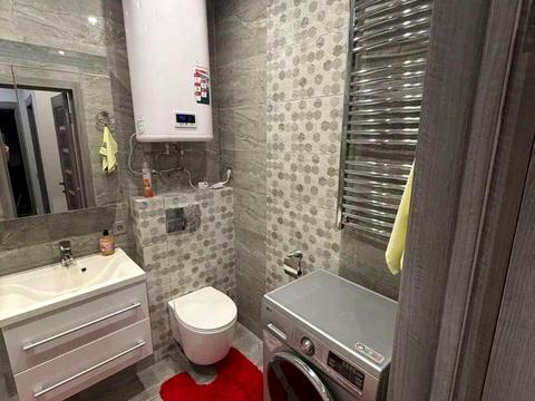 квартира за адресою Київ, Драгоманова вул., 10