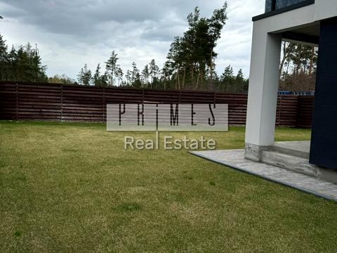 будинок за адресою Набережна вул.