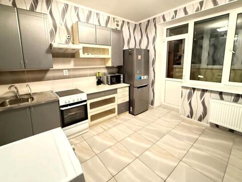 квартира за адресою Лазурна вул., 5 к10