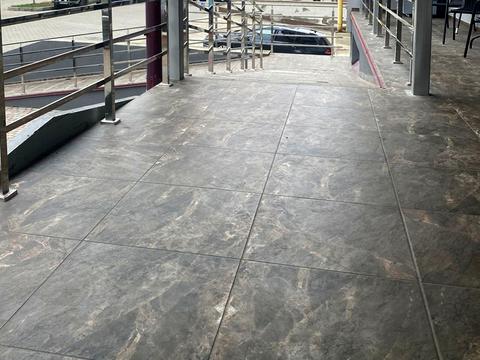 коммерческая по адресу Яблунева ул., 1/2