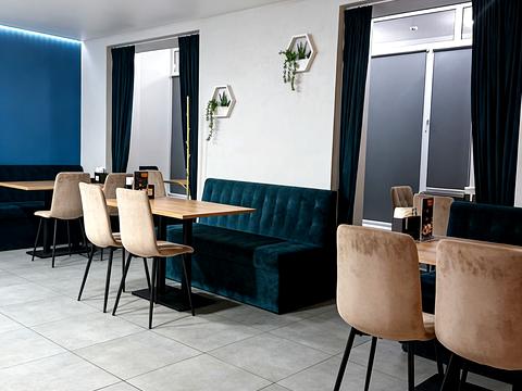 коммерческая по адресу Яблунева ул., 1/2