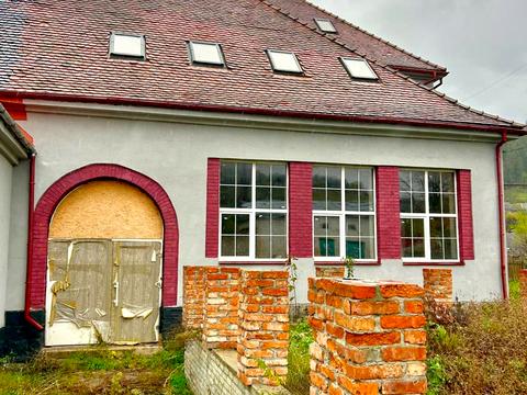 коммерческая по адресу центральна, 2