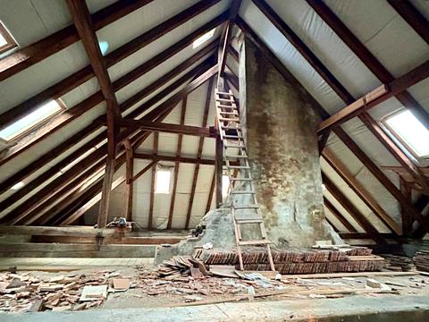 коммерческая по адресу центральна, 2