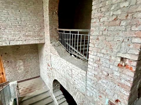 коммерческая по адресу центральна, 2