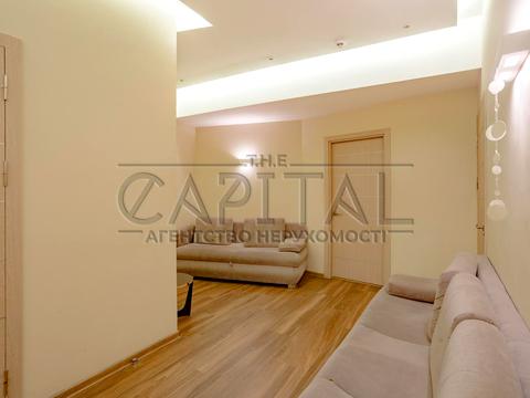 коммерческая по адресу Евгения Коновальца ул. (Щорса), 36-В