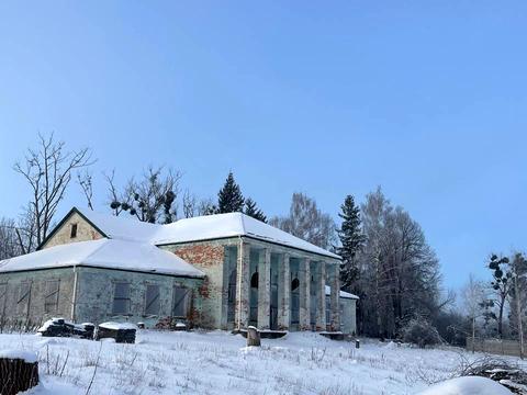 комерційна за адресою Головна, 1/1