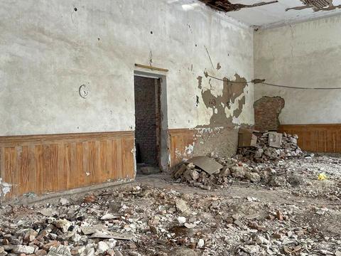 комерційна за адресою Головна, 1/1