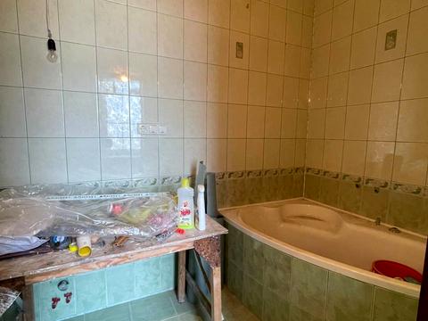 комерційна за адресою Головна, 1/1