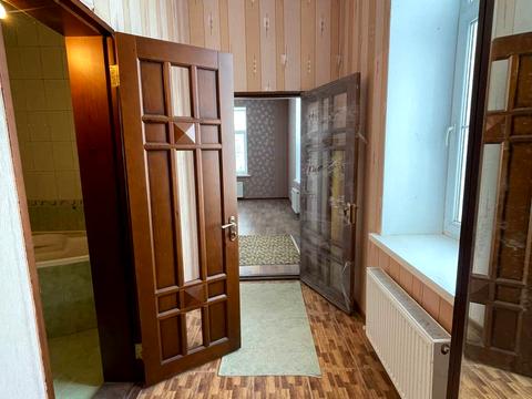 комерційна за адресою Головна, 1/1