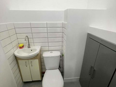 комерційна за адресою Гайова вул., 5