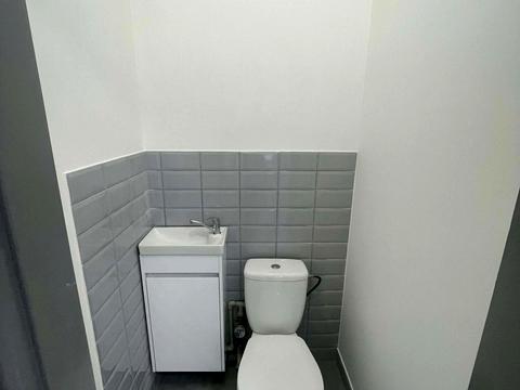 комерційна за адресою Гайова вул., 7