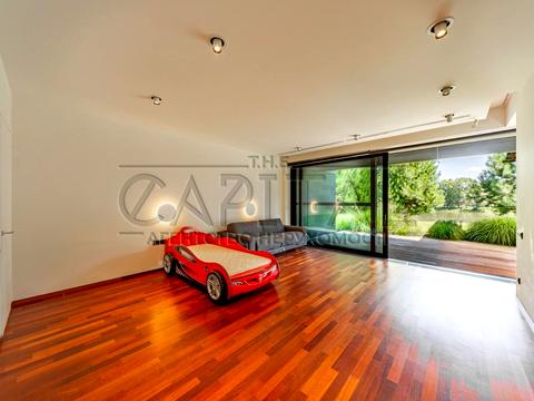 дом по адресу центральна