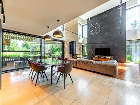 дом по адресу центральна