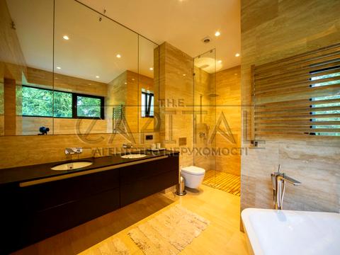 дом по адресу центральна