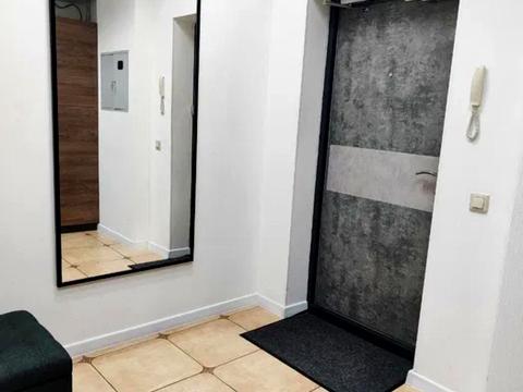 комерційна за адресою Київ, Антоновича вул. (Горького), 72