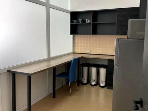 комерційна за адресою Київ, Антоновича вул. (Горького), 72