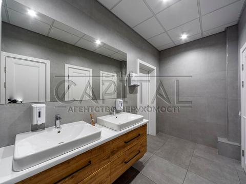 комерційна за адресою Київ, Саперне Поле вул., 12