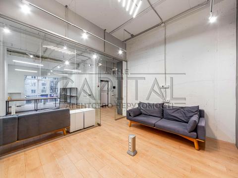 комерційна за адресою Київ, Саперне Поле вул., 12