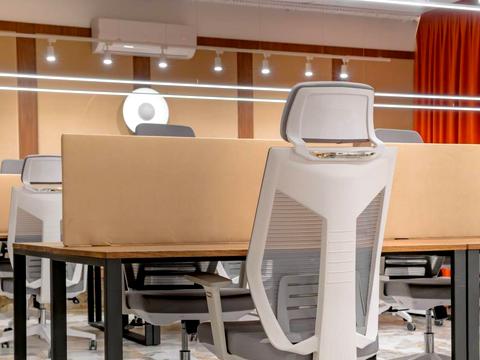 комерційна за адресою Іоанна Павла II вул. (Патріса Лумумби), 6/1