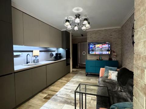 квартира за адресою Левка Лук'яненка вул. (Василя Жуковського), 16, 18, 20, 24