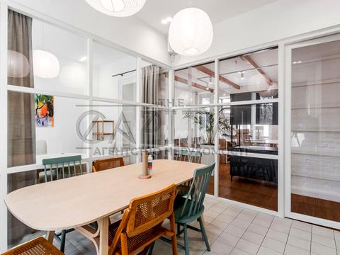 комерційна за адресою Костельна вул., 9