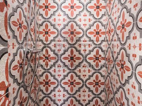 комерційна за адресою Костельна вул., 9