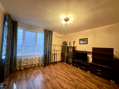 квартира за адресою Середньофонтанська вул., 19б