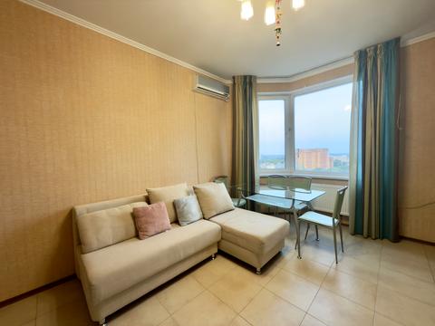 квартира за адресою Середньофонтанська вул., 19б