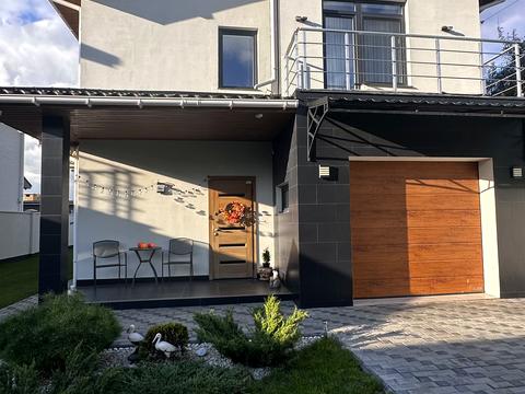 будинок за адресою Тиха вул., 1