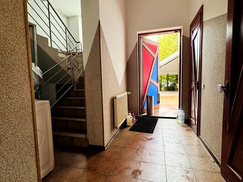 коммерческая по адресу Пилипа Орлика ул., 3А