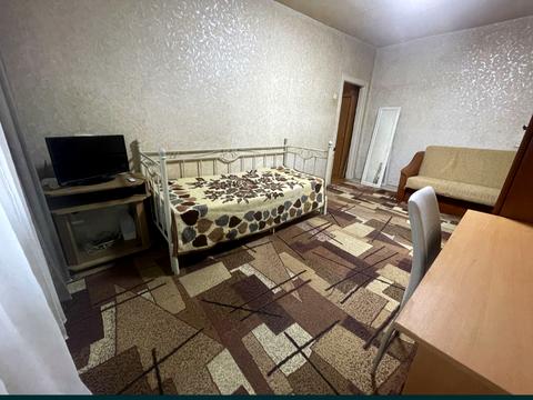 квартира за адресою Ростиславська вул. (Маршала Рибалка), 5