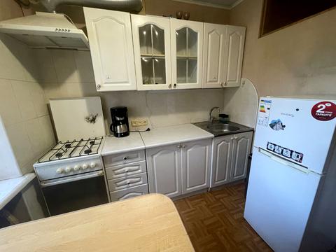 квартира за адресою Ростиславська вул. (Маршала Рибалка), 5