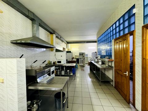 коммерческая по адресу Пилипа Орлика ул., 3А